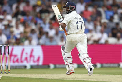 Rishabh Pant celebrates his century against England