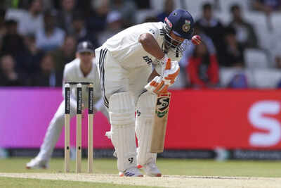 Pant's Fearless Hitting vs. England Draws Adam Gilchrist Comparisons From Greg Chappell